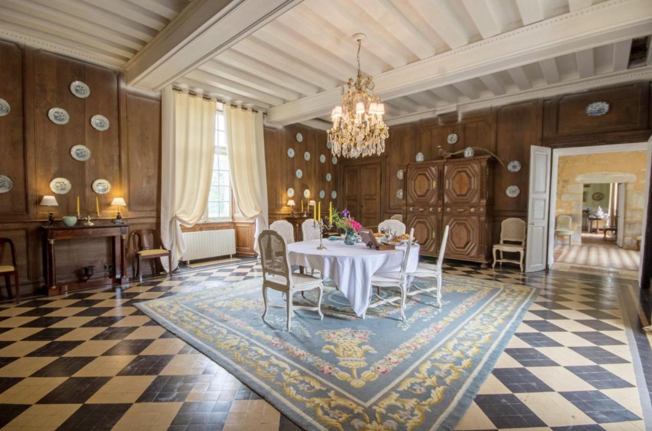 Château de Cadouzan Saint-Dolay Exterior foto