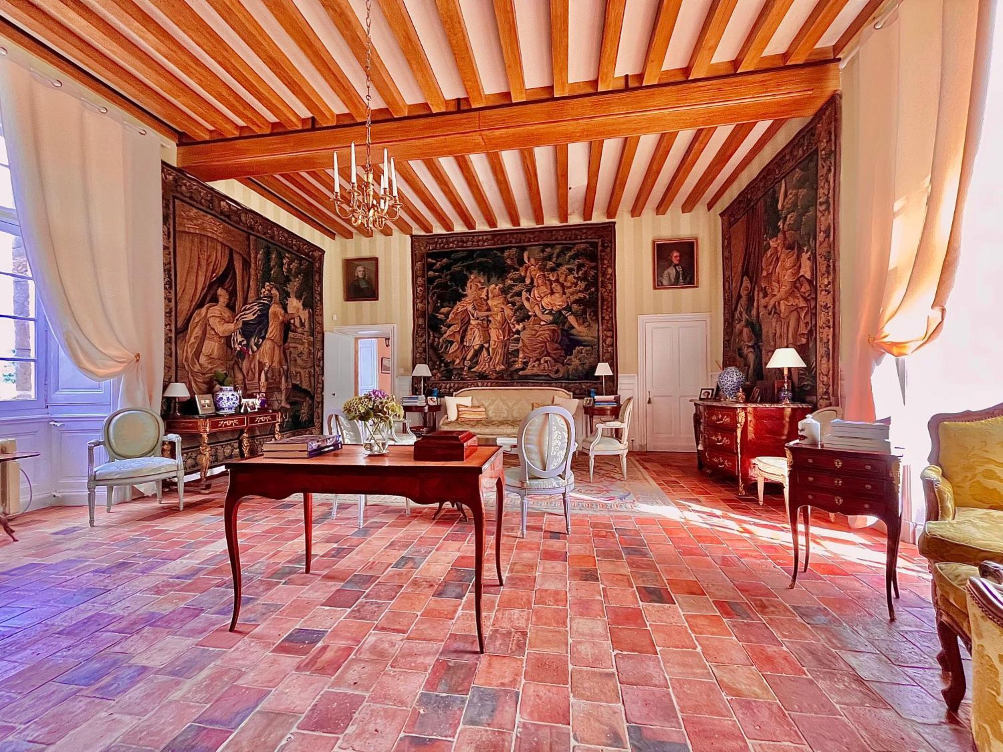 Château de Cadouzan Saint-Dolay Exterior foto