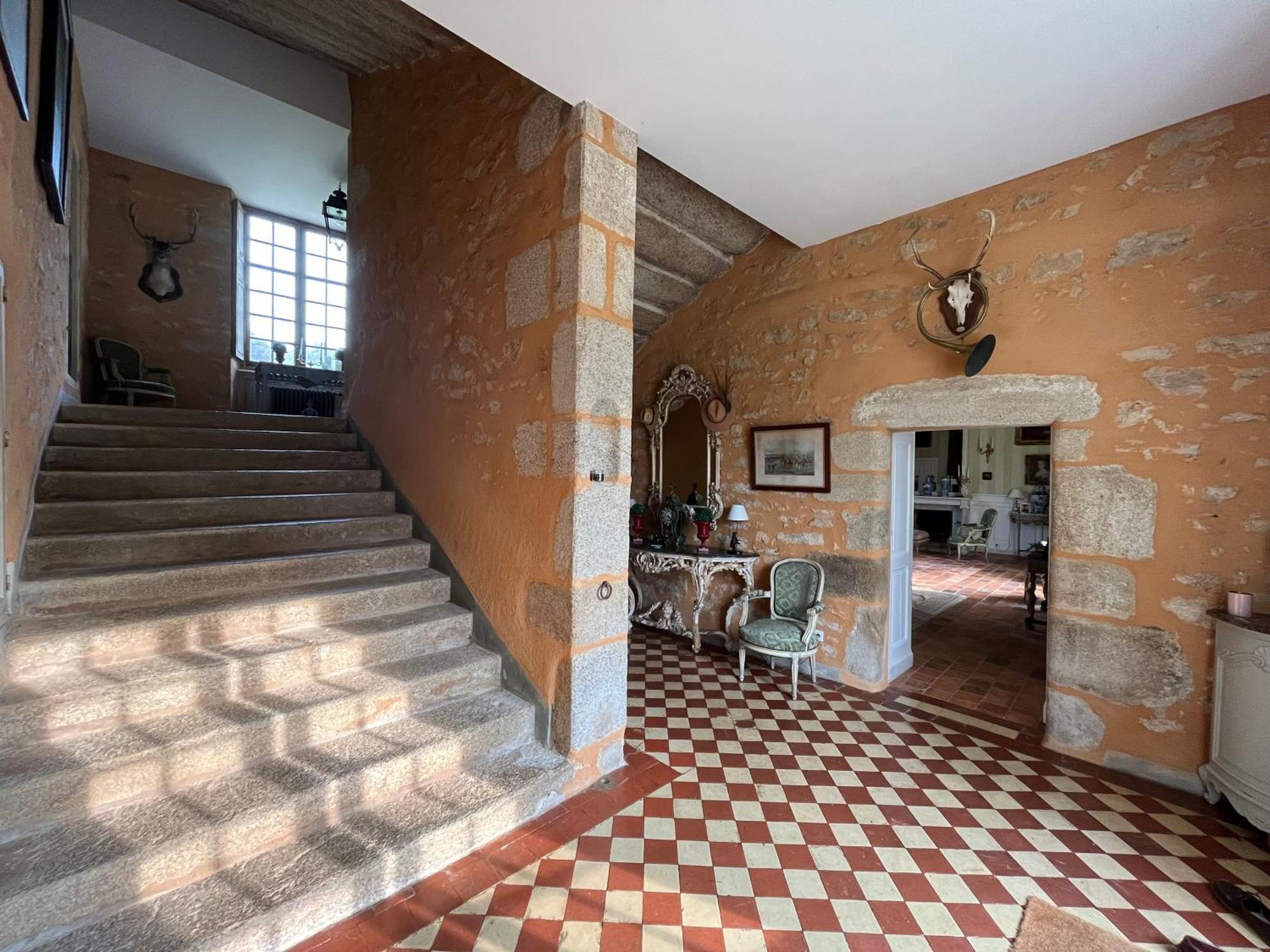 Château de Cadouzan Saint-Dolay Exterior foto